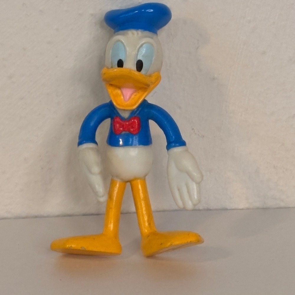 Disney Donald Duck Action Figure Kids Small Blue Good Walt Disney World Resort